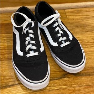 Vans lace up